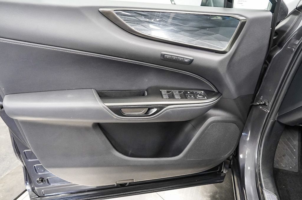 Thumbnail: 2024 Lexus ES - 27