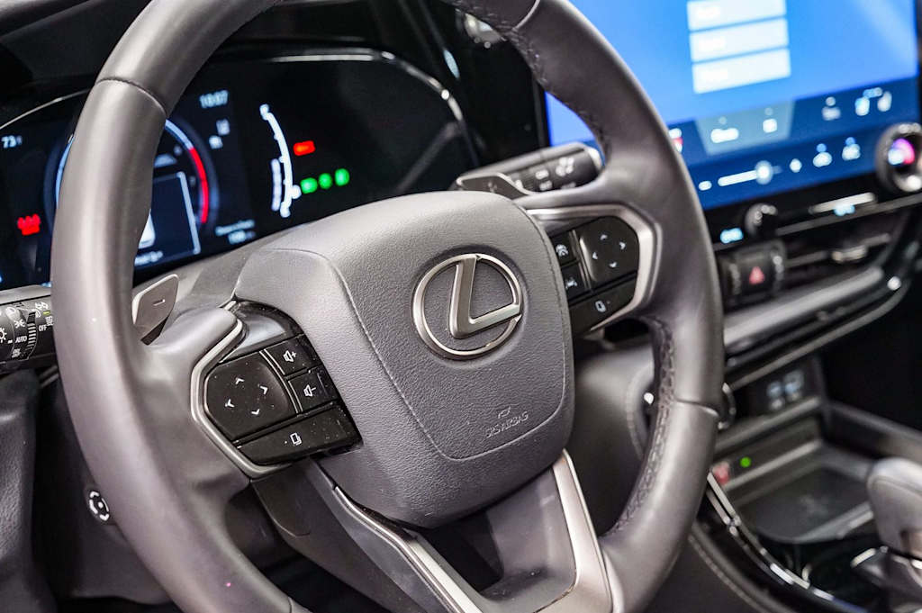 Thumbnail: 2024 Lexus ES - 12