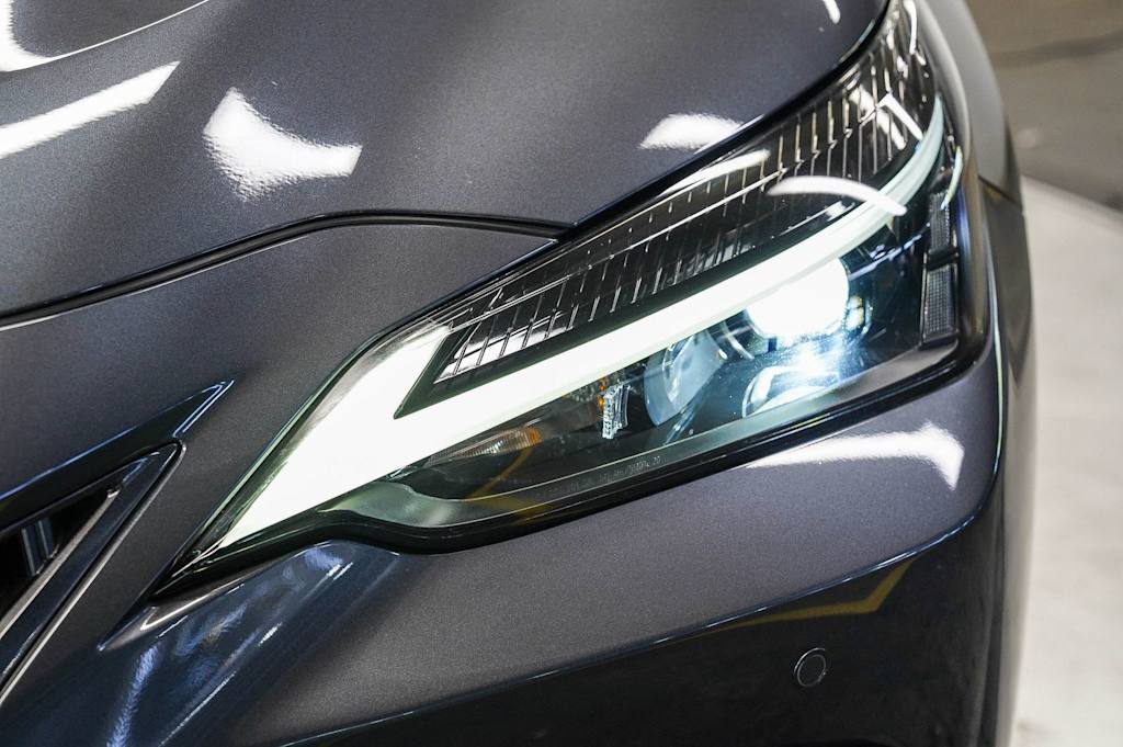 Thumbnail: 2024 Lexus ES - 21