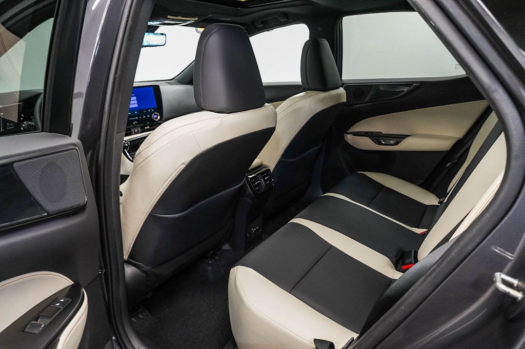 Thumbnail: 2024 Lexus ES - 11