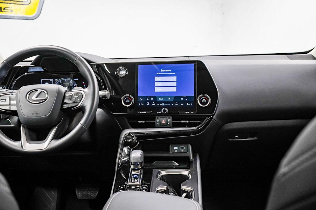 Thumbnail: 2025 Lexus ES - 8