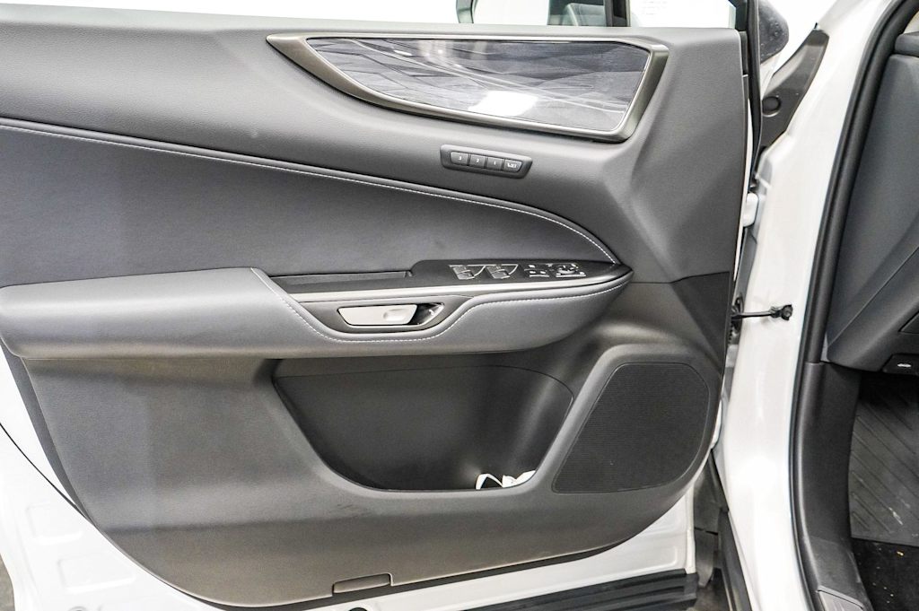 Thumbnail: 2025 Lexus ES - 27
