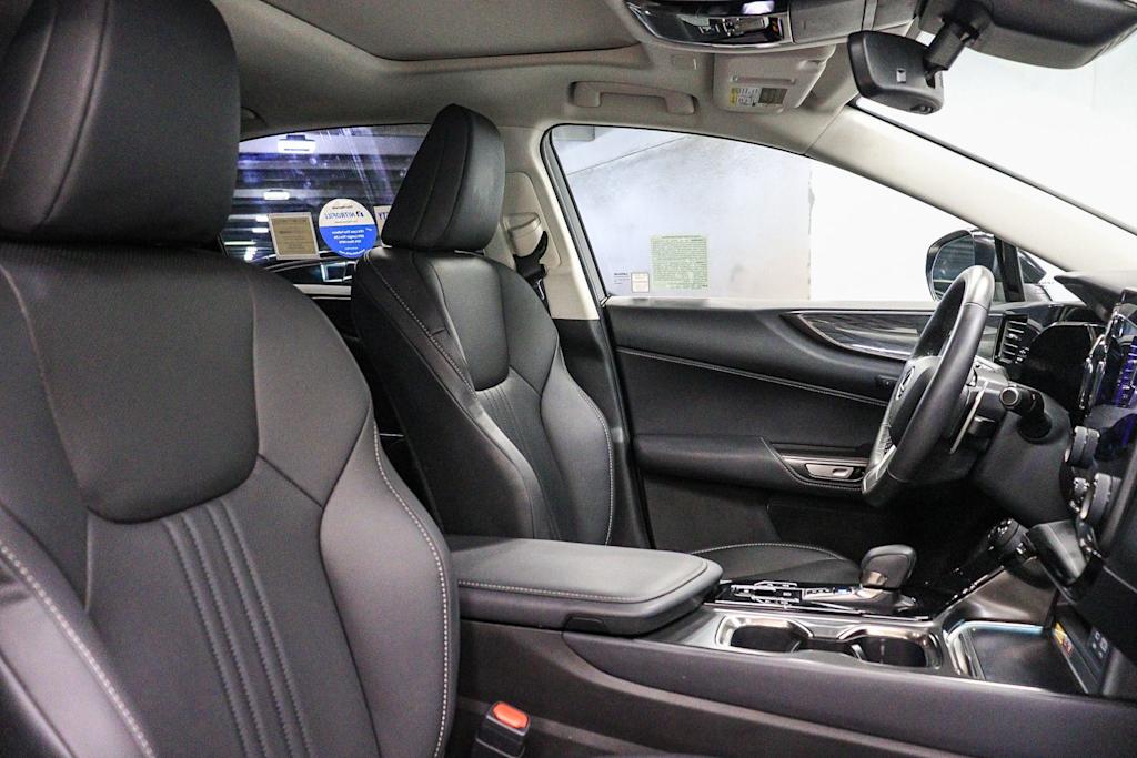 Thumbnail: 2025 Lexus ES - 9
