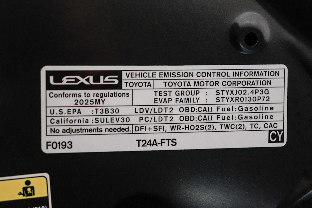 Thumbnail: 2025 Lexus ES - 17