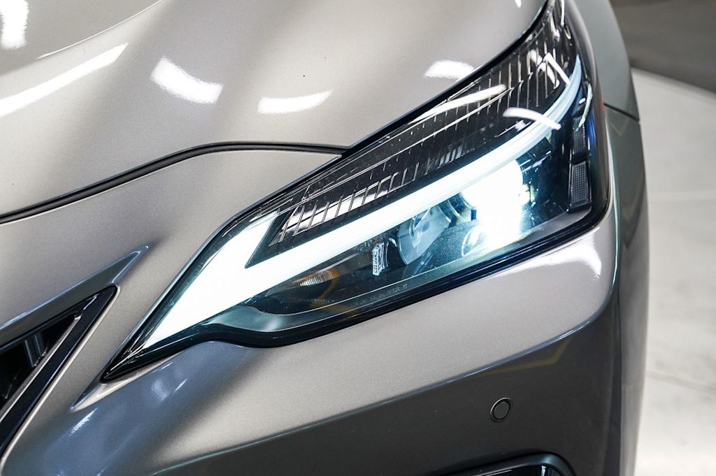 Thumbnail: 2026 Lexus ES - 21