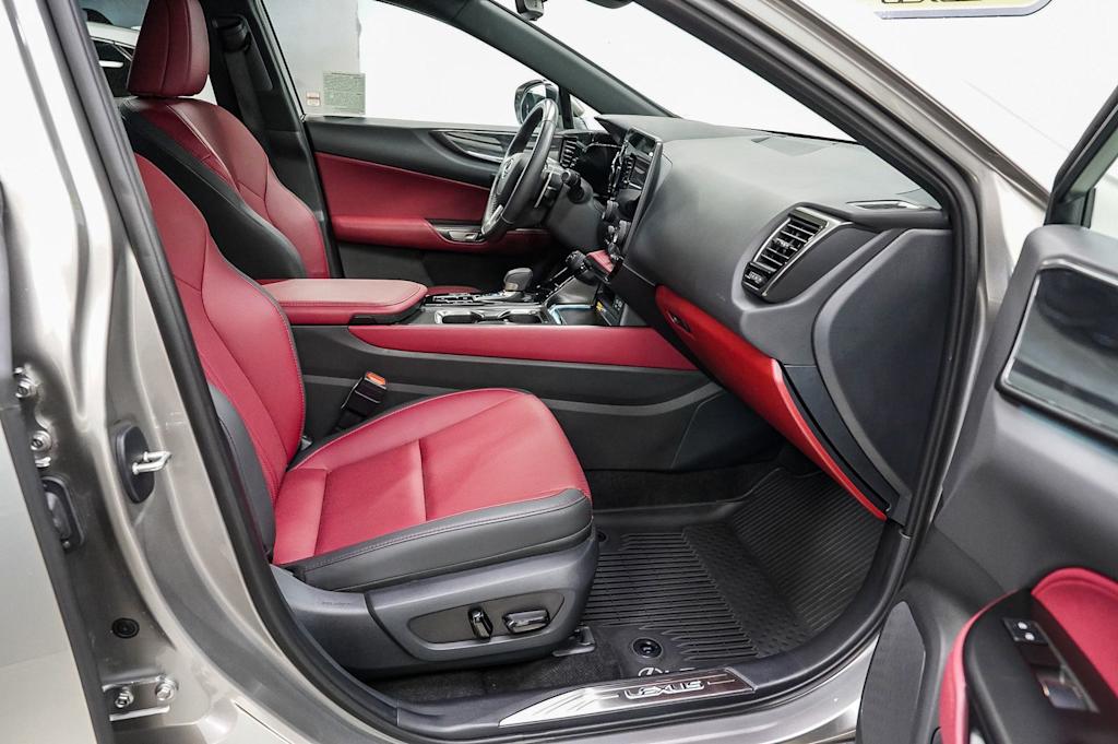 Thumbnail: 2026 Lexus ES - 9