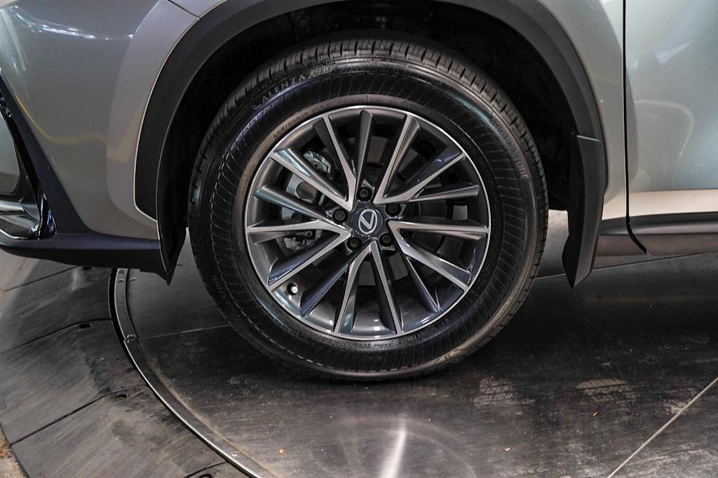 Thumbnail: 2026 Lexus ES - 6