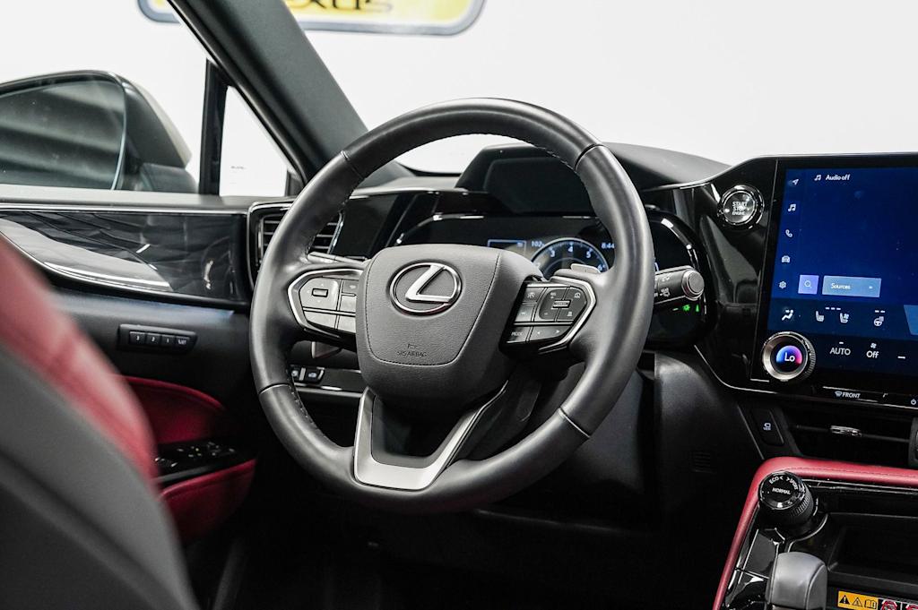 Thumbnail: 2026 Lexus ES - 12
