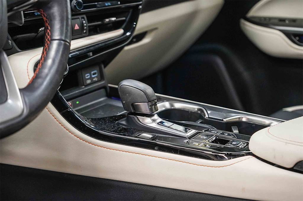 Thumbnail: 2024 Lexus ES - 15