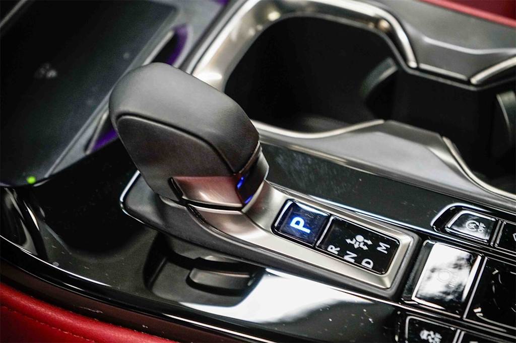 Thumbnail: 2025 Lexus ES - 12