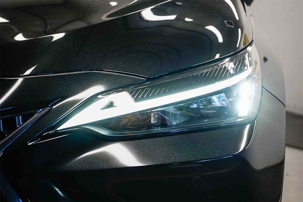 Thumbnail: 2025 Lexus ES - 20