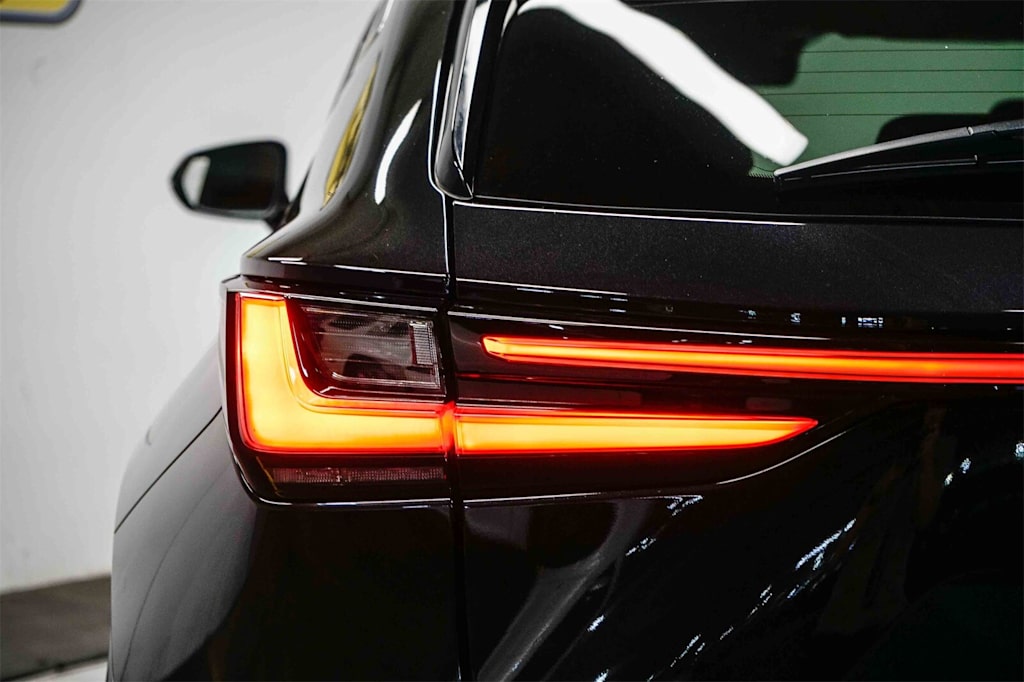 Thumbnail: 2025 Lexus ES - 22