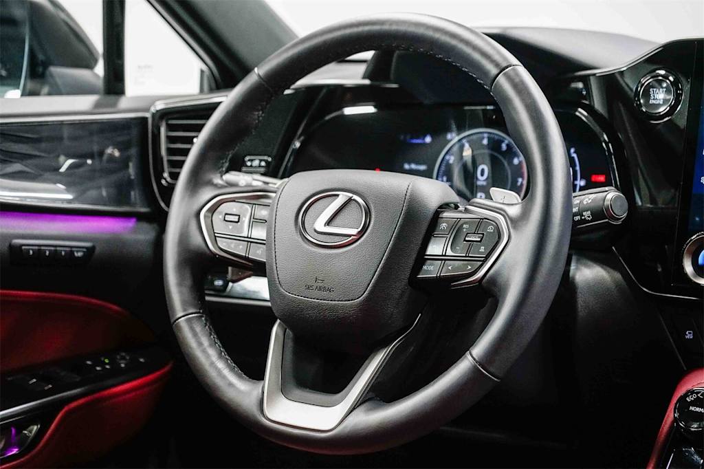 Thumbnail: 2025 Lexus ES - 7