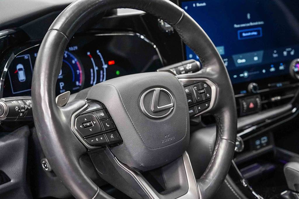 Thumbnail: 2025 Lexus ES - 13