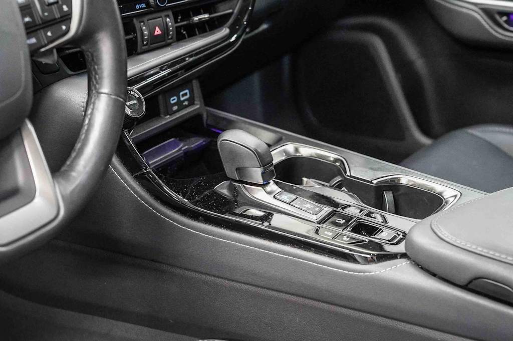 Thumbnail: 2025 Lexus ES - 15