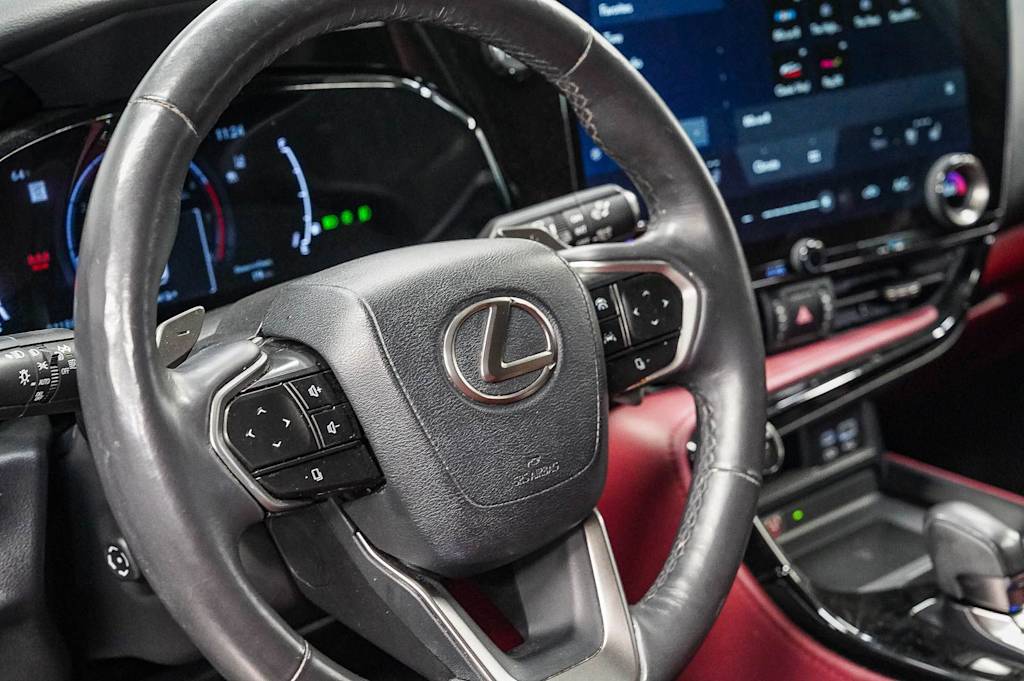 Thumbnail: 2024 Lexus ES - 12