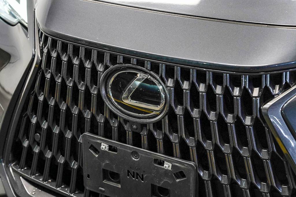 Thumbnail: 2024 Lexus ES - 5