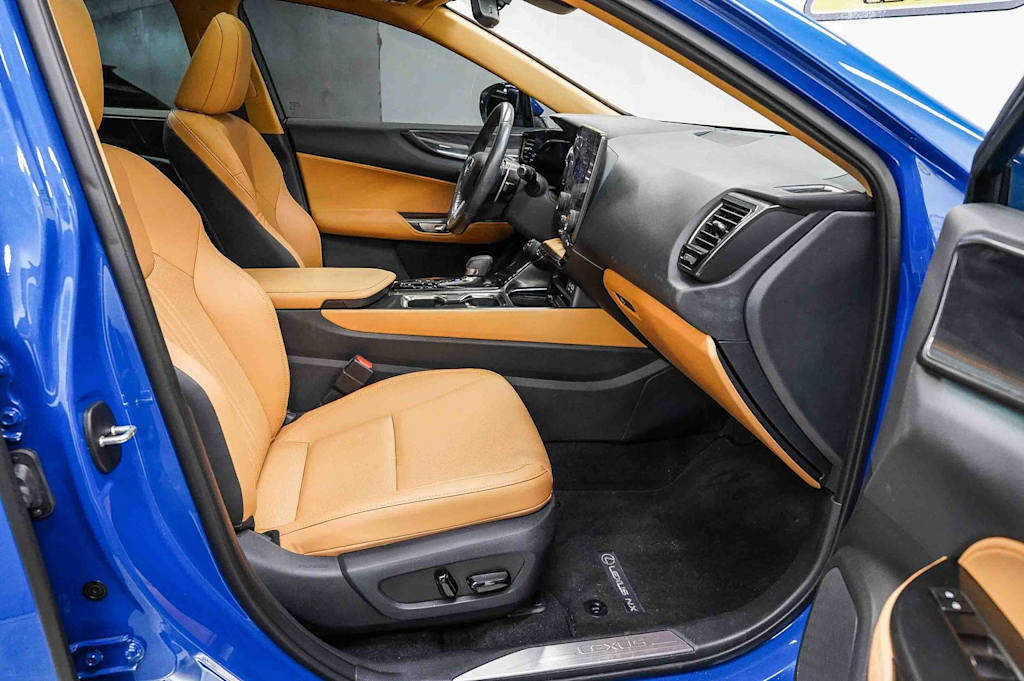 Thumbnail: 2025 Lexus ES - 9