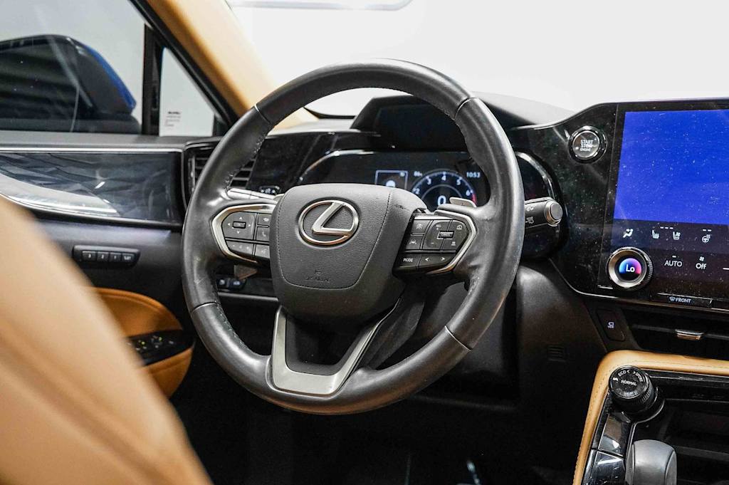 Thumbnail: 2025 Lexus ES - 8