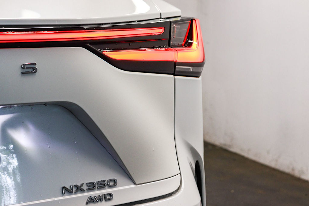 Thumbnail: 2025 Lexus ES - 20