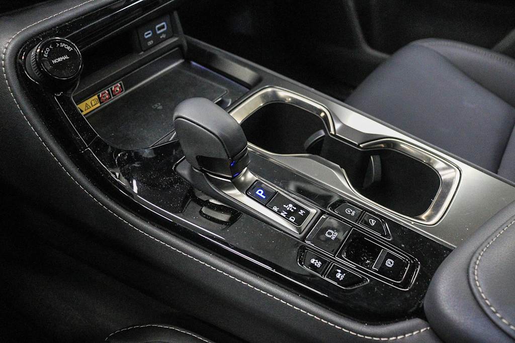 Thumbnail: 2026 Lexus ES - 13