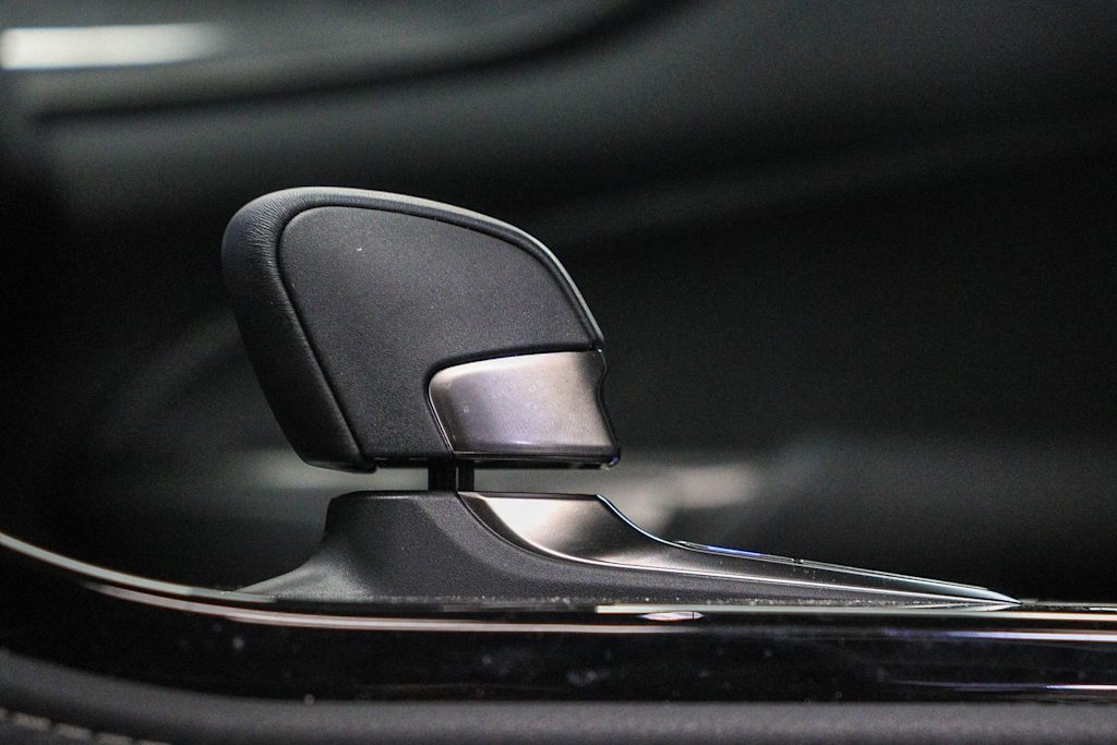 Thumbnail: 2026 Lexus ES - 25