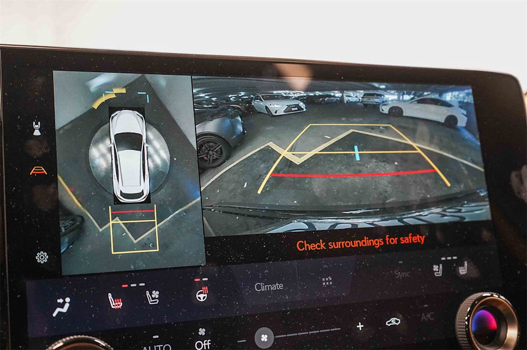 Thumbnail: 2024 Lexus ES - 28