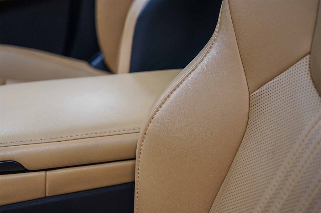 Thumbnail: 2024 Lexus ES - 10