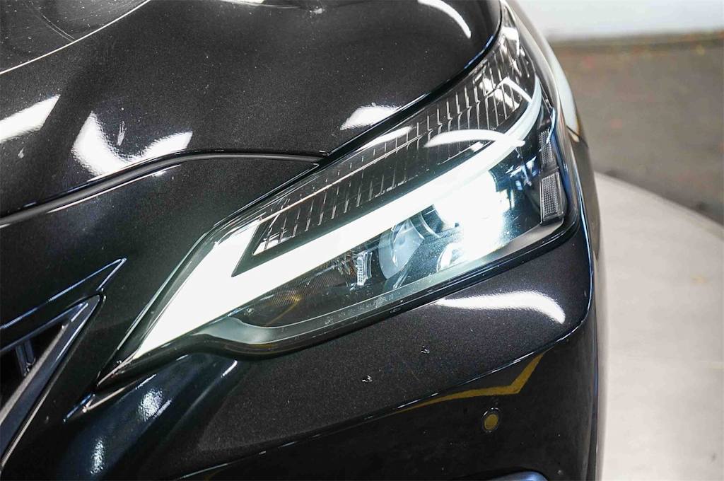 Thumbnail: 2024 Lexus ES - 21