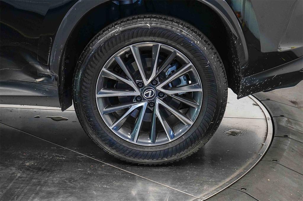 Thumbnail: 2024 Lexus ES - 22