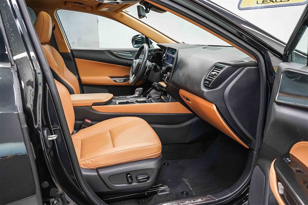 Thumbnail: 2024 Lexus ES - 9