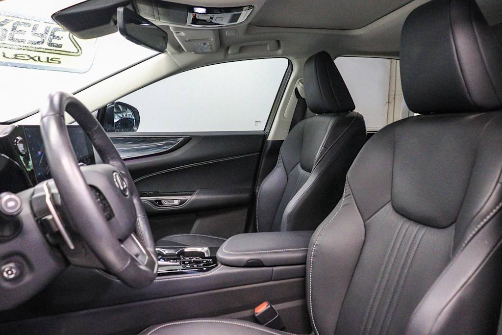 Thumbnail: 2024 Lexus ES - 9