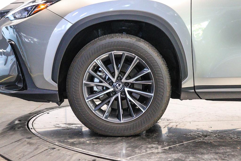 Thumbnail: 2024 Lexus ES - 5