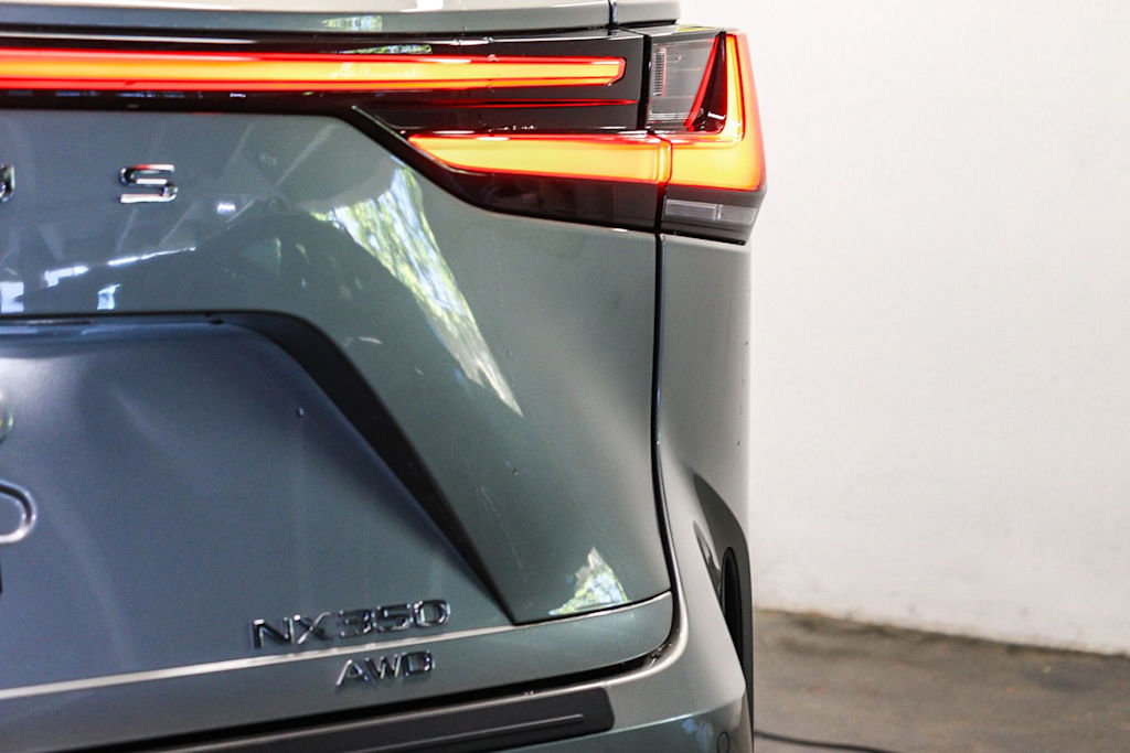 Thumbnail: 2024 Lexus ES - 21