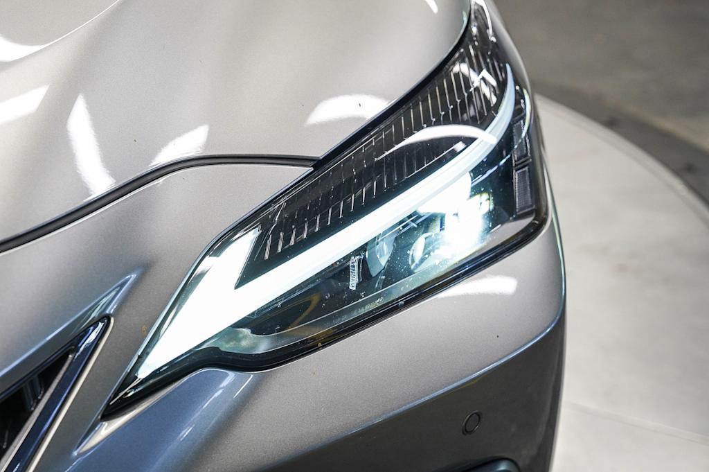 Thumbnail: 2024 Lexus ES - 19