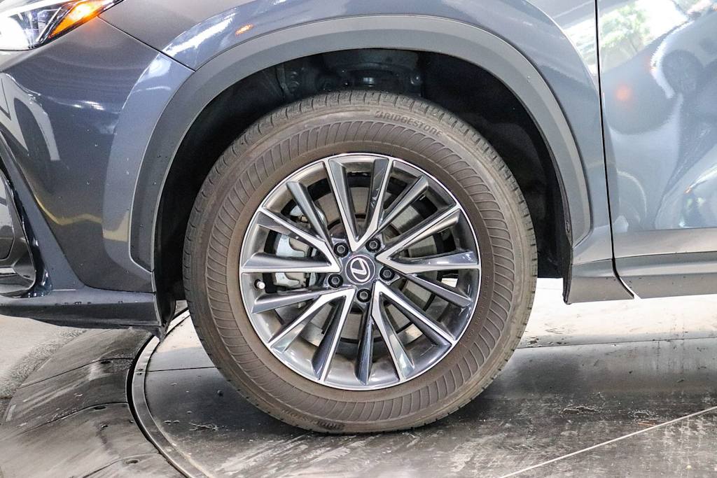 Thumbnail: 2024 Lexus ES - 5