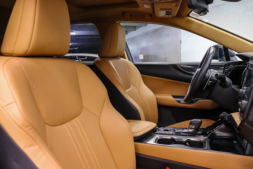 Thumbnail: 2024 Lexus ES - 8