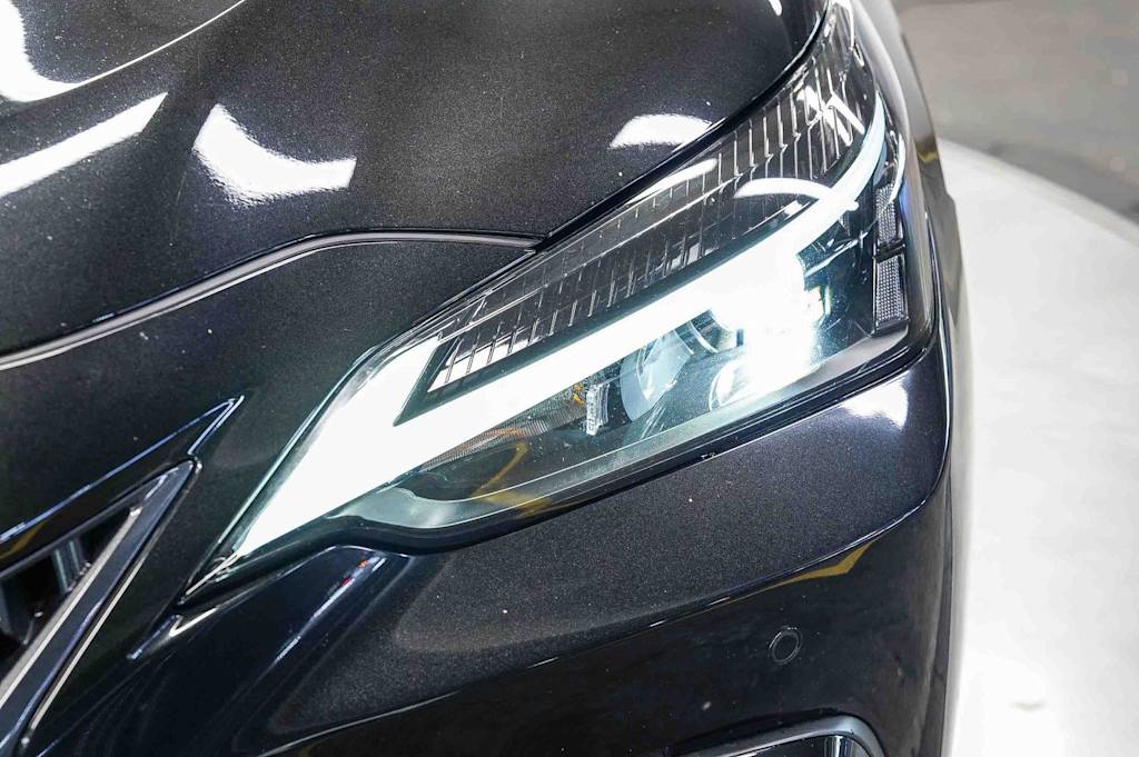Thumbnail: 2024 Lexus ES - 17