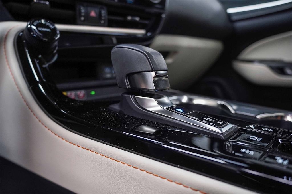 Thumbnail: 2024 Lexus ES - 30
