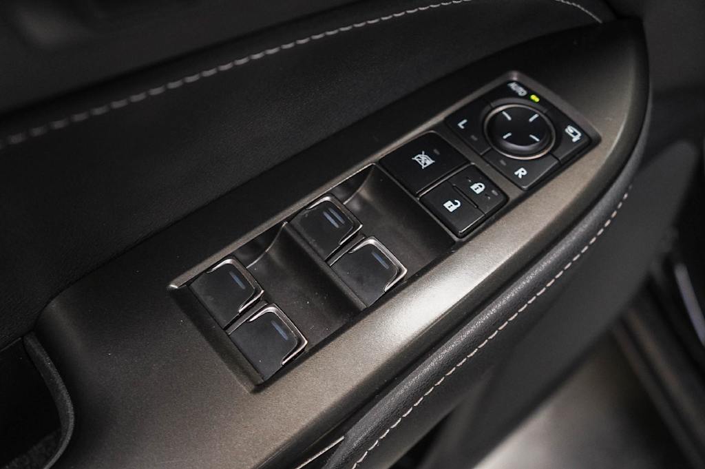 Thumbnail: 2024 Lexus ES - 22