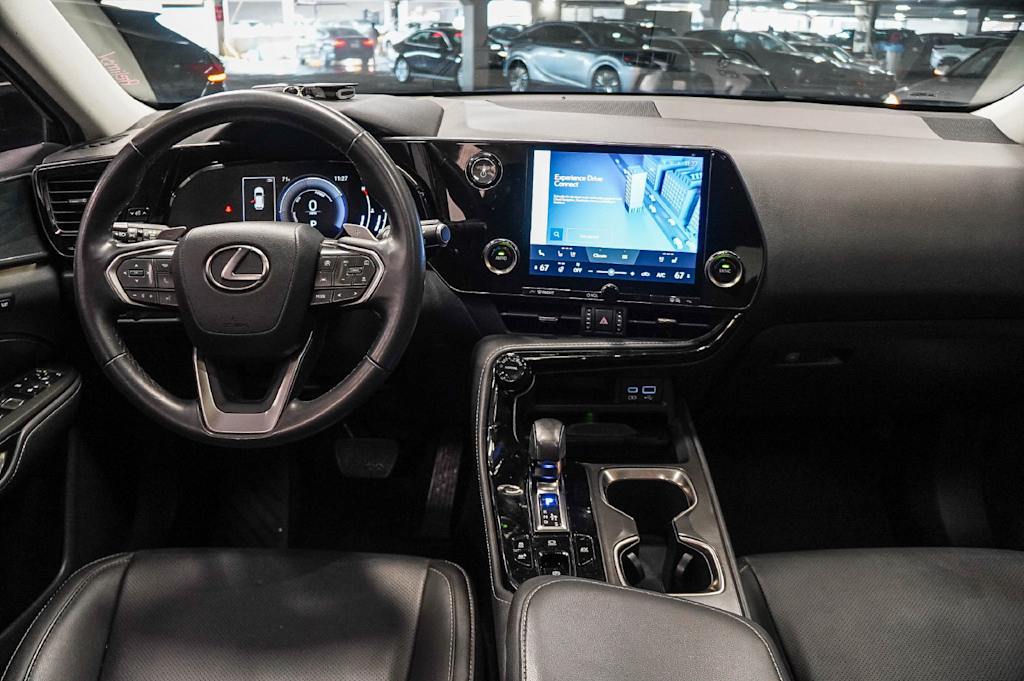 Thumbnail: 2024 Lexus ES - 2