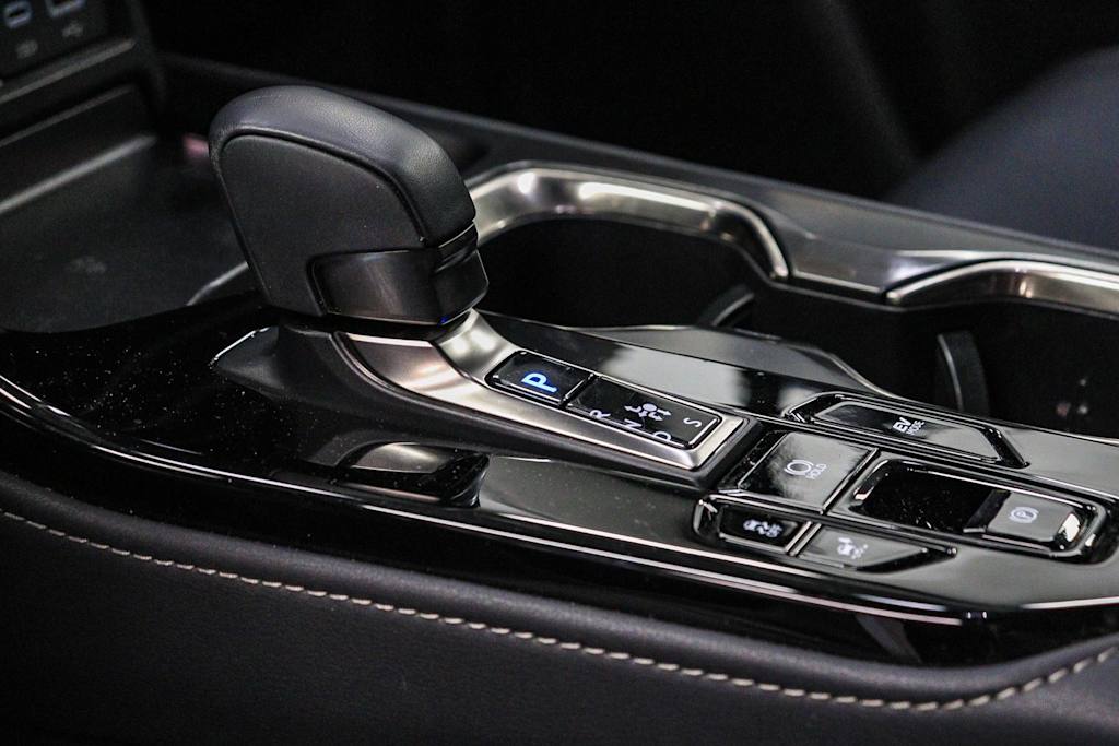 Thumbnail: 2026 Lexus ES - 26
