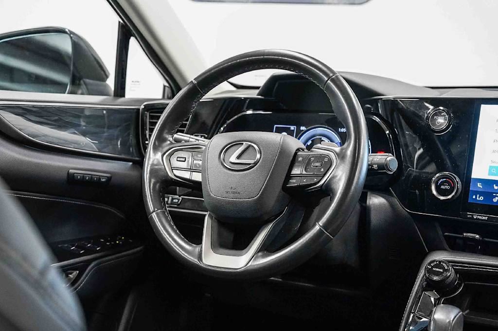 Thumbnail: 2025 Lexus ES - 8