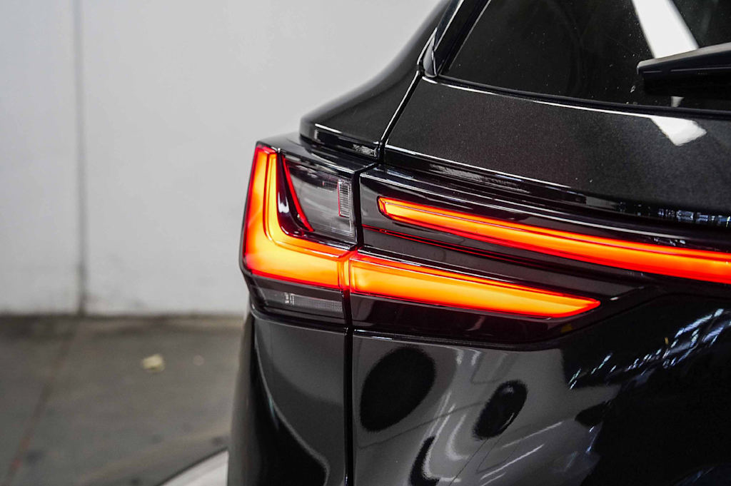 Thumbnail: 2025 Lexus ES - 22