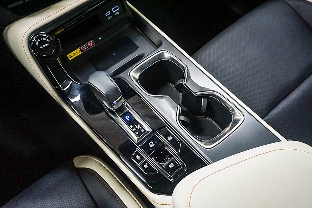 Thumbnail: 2024 Lexus ES - 27