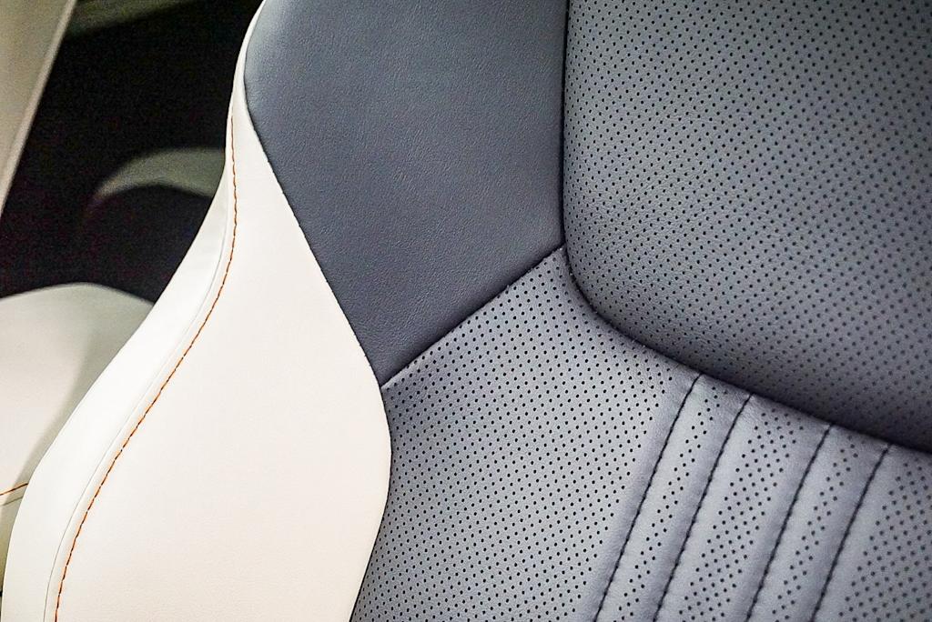 Thumbnail: 2024 Lexus ES - 30