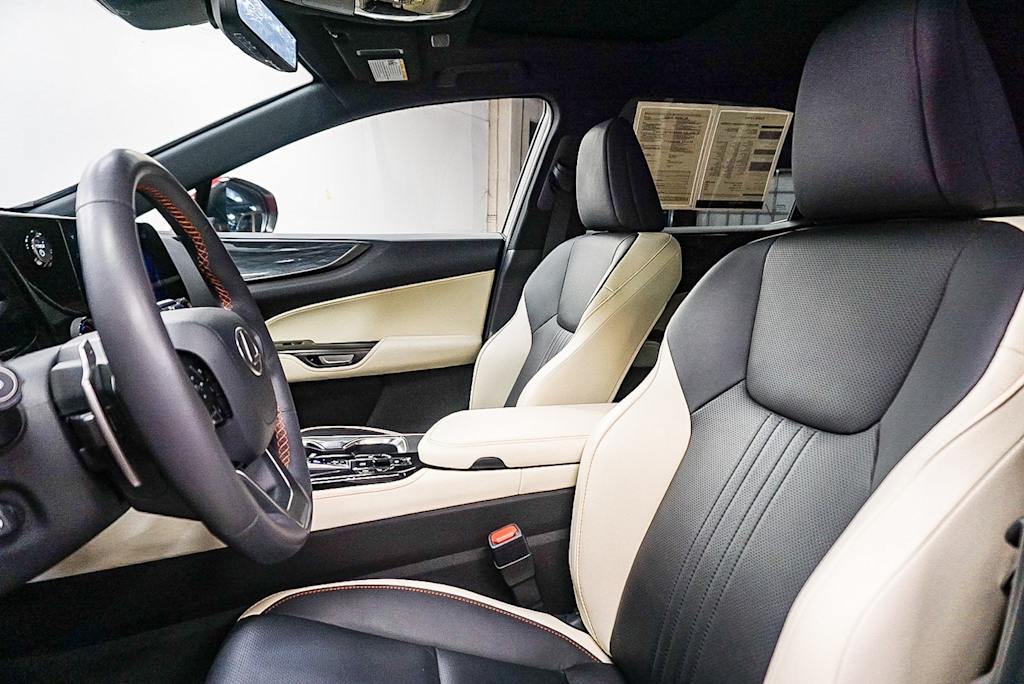 Thumbnail: 2024 Lexus ES - 9