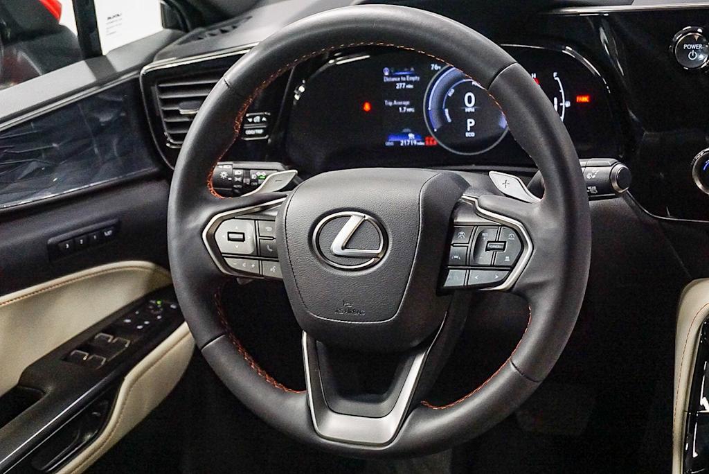 Thumbnail: 2024 Lexus ES - 7
