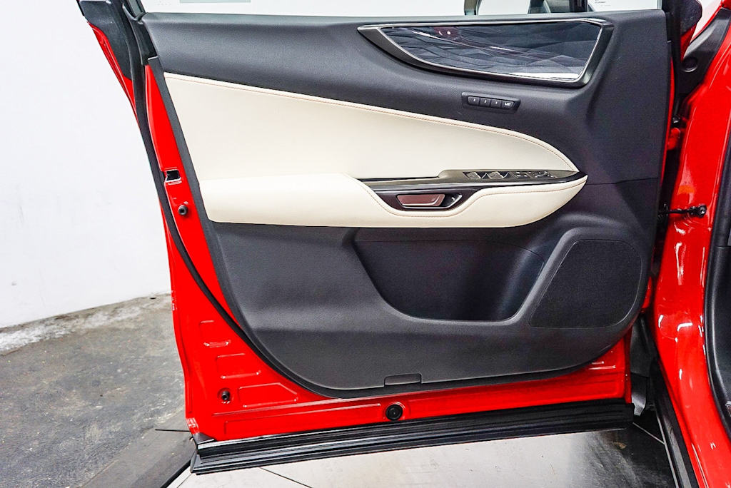 Thumbnail: 2024 Lexus ES - 26