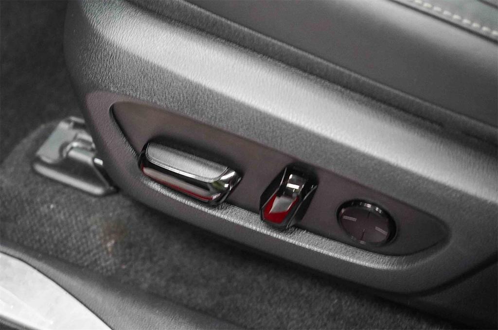 Thumbnail: 2024 Lexus ES - 29